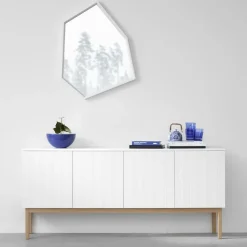 Aparador Beam, Lacado blanco, base de roble aceitado blanco