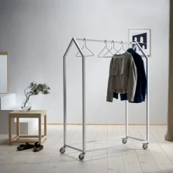 Burro de ropa Clothing House, Blanco