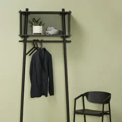Burro para ropa Töjbox, Pequeño, roble lacado oscuro