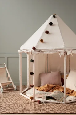Carpa Kid's Base, Crudo claro
