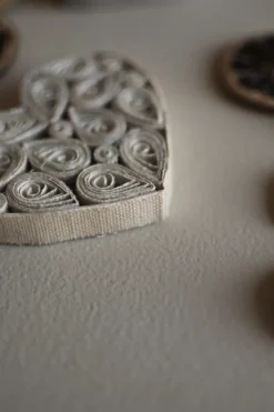 Corazón de papel 8 cm, Crema