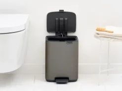 Cubo de basura con pedal Bo 7 L, Platino