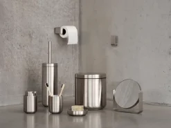 Cubo pedal Ume, Acero