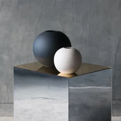Jarrón Ball negro, 30 cm