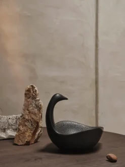 Swan Centrepiece, Black