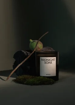 Vela aromática Olfacte Midnight Soak, 79 g