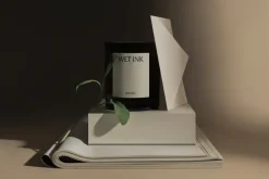 Vela aromática Olfacte Wet Ink, 79 g