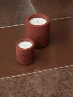 Vela perfumada Fraga 55 horas, Bloody Orange Cedro Wood