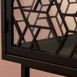Vitrina Enigma, Negro